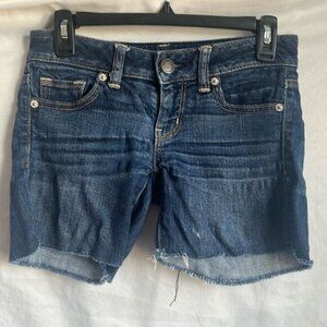 XS190 American eagle outfitters midrise jean short